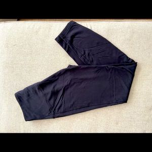 Lululemon black fleece lined leggings
